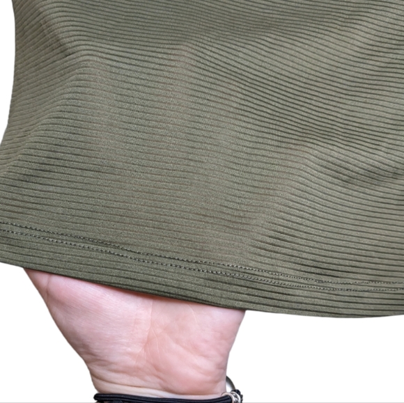 H&M Divided Olive Green Long Sleeve Crop Top 🌿✨ XS - Picture 6 of 8